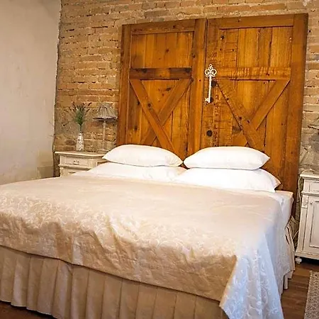 Pajta Es Vendeghaz Bed & Breakfast Szomod