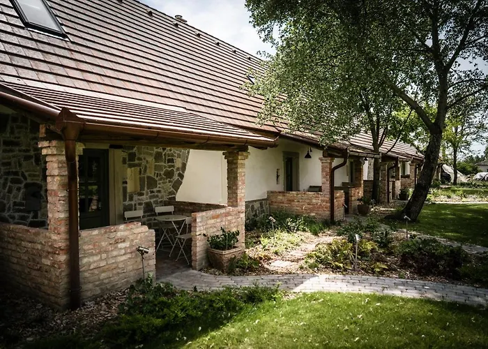 Pajta Es Vendeghaz B&B